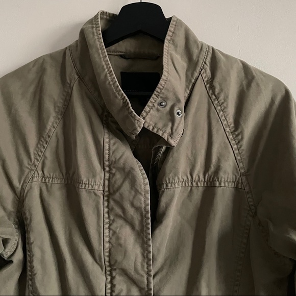 Banana Republic Military Bell Sleeve Jacket - Picture 4 of 11